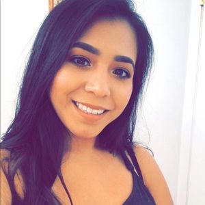 Meet your Posher, Aimee